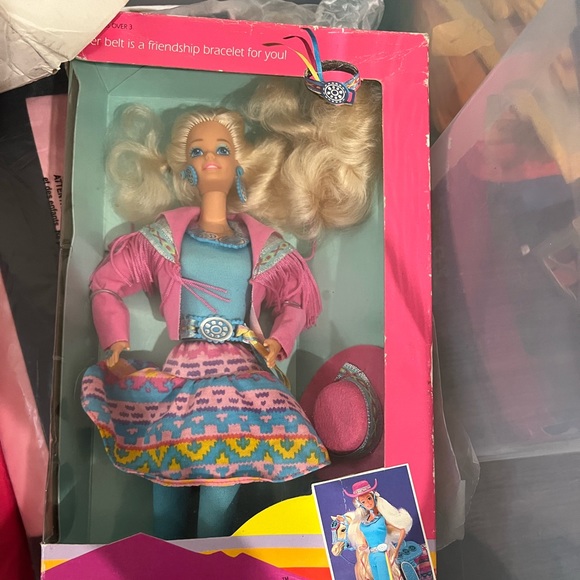 7 CLASSIC BARBIES IN A BOX PACKED LIMITED EDITION - Picture 7 of 7